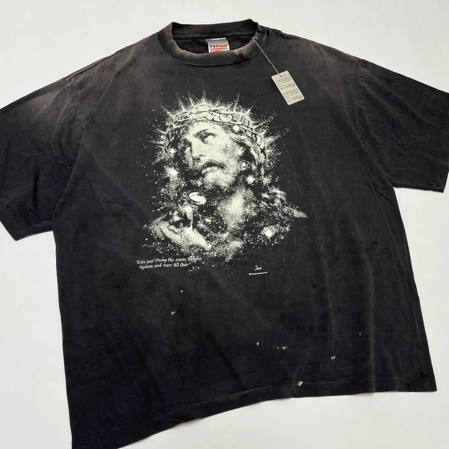 SAINT Mxxxxxx SS TEE/JESUS/BLK Luminous thorn Jesus, washed black S-XL, ready-to-wear vulcanized parts dyeing, heavy washing water spray fading, simulating natural fading texture, creating new vintage effect on the ceiling, environmentally friendly luminous paste imported from Japan, significant luminous effect, tube-woven OE yarn fabric, correct accessories, top purchasing agent level